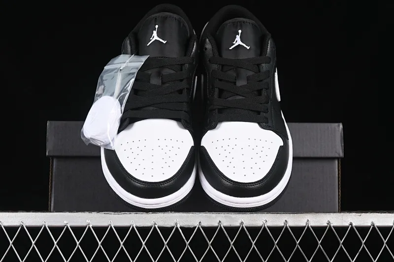 All categories Air Jordan Jordan series basketball shoes Air Jordan 1 Low Air Jordan 1 Low AJ1 Joe 1 black and white low-top retro basketball shoes 553558-043